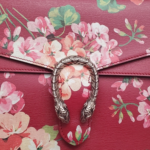 RARE🌸 Authentic Gucci Dionysus Medium - Picture 12 of 16